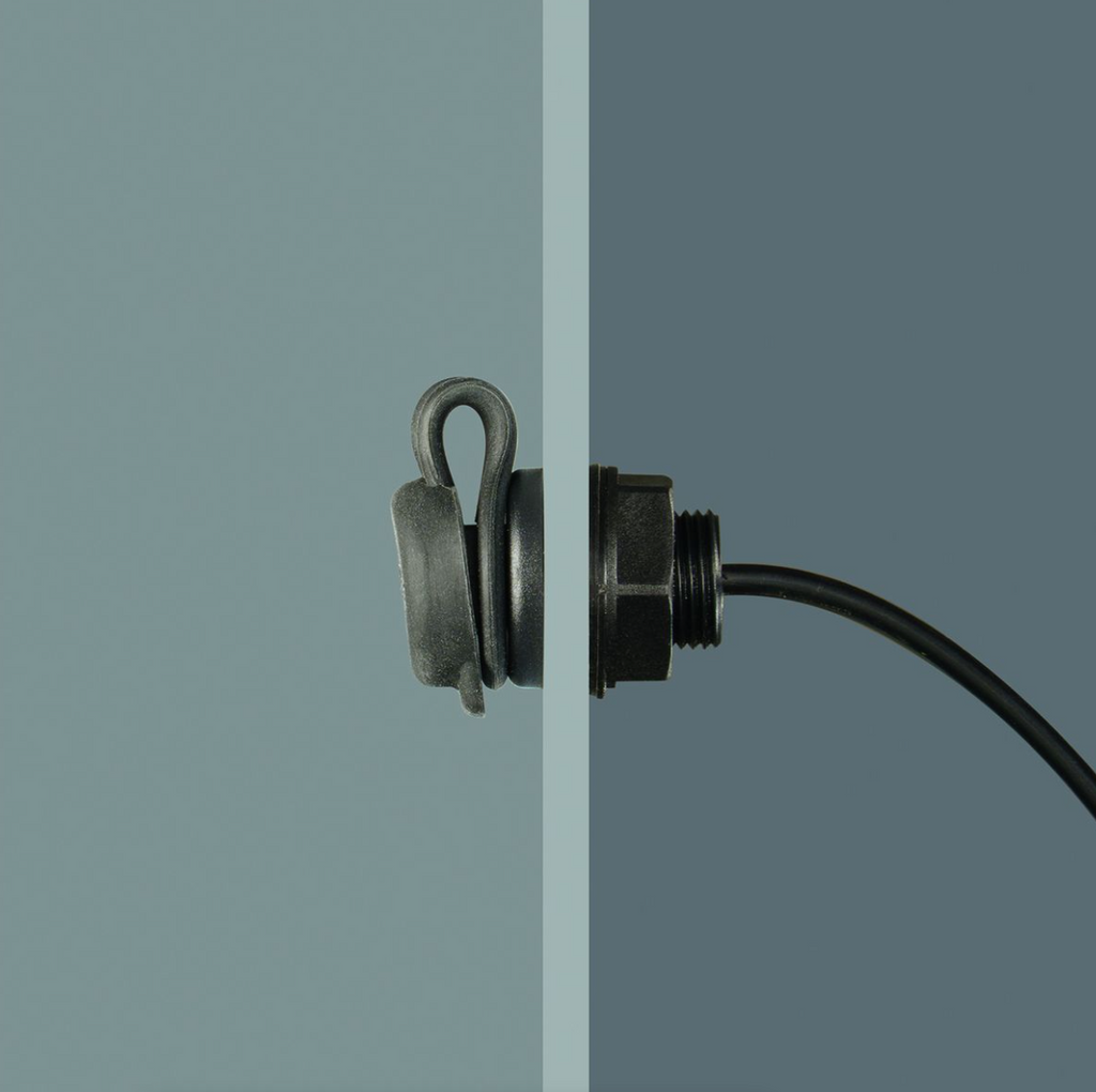OptiMate CABLE O-40 Weatherproof SAE Socket, Panel Mount